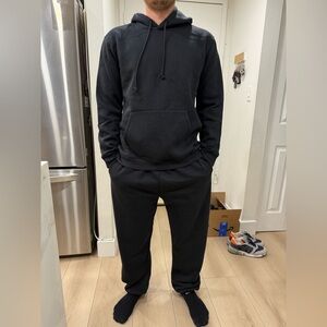 SKIMS Black Men's Jogger Sweatpants - Streamlined Fit